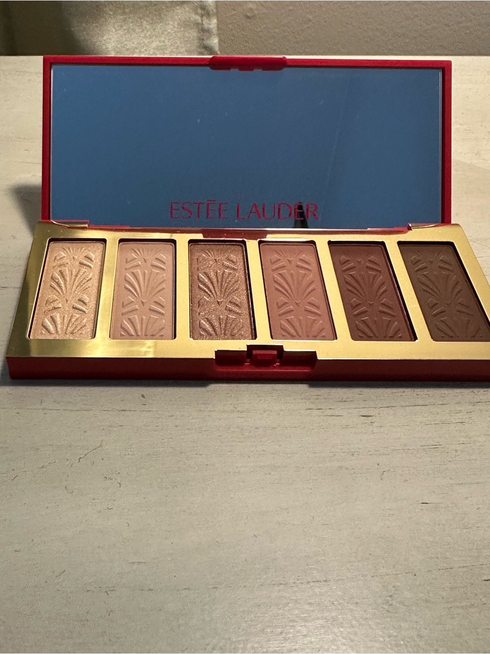 Estee Lauder Trick Of The Eyes Eyeshadow Palette 6 Shades .24 oz